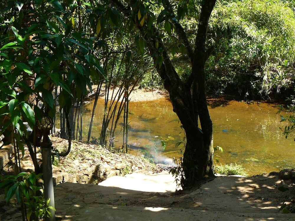 Фото White House Adam's Peak