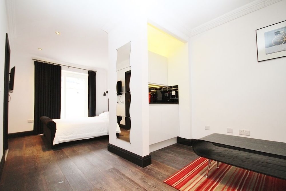 Фото 6 Portobello Road