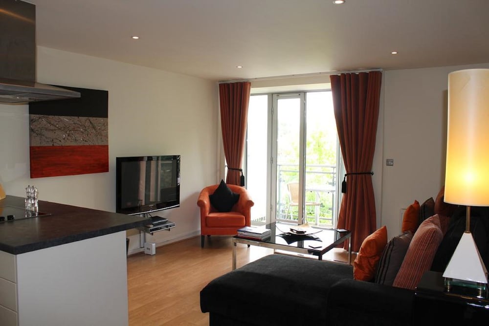 Фото Chelmsford Serviced Apartments