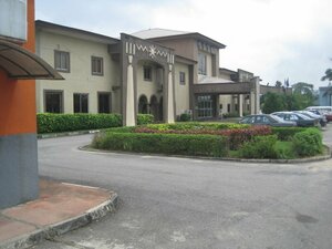 Гостиница Axari Hotel & Suites в Калабаре