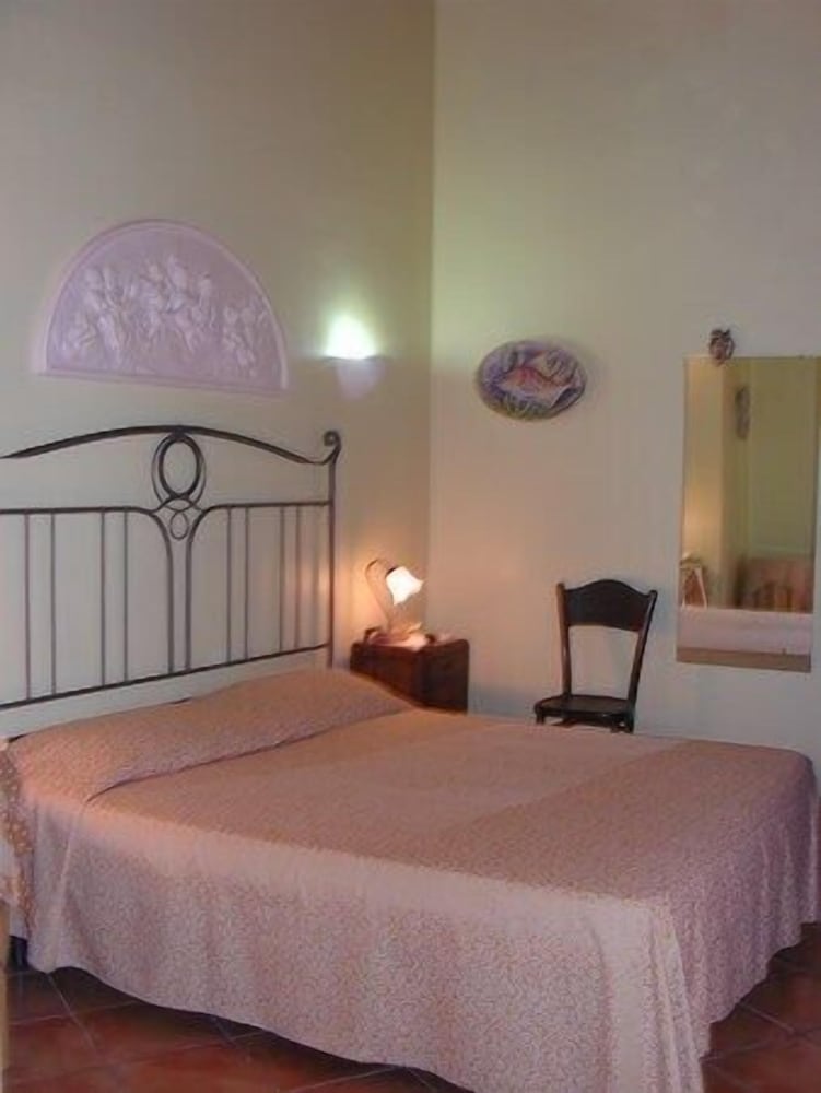 Фото Albergo Antica Foresteria Catalana