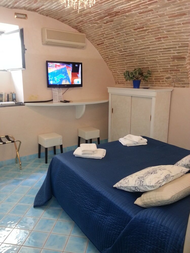 Фото B&b Vescovo Pitirro e Residenza Crocetta