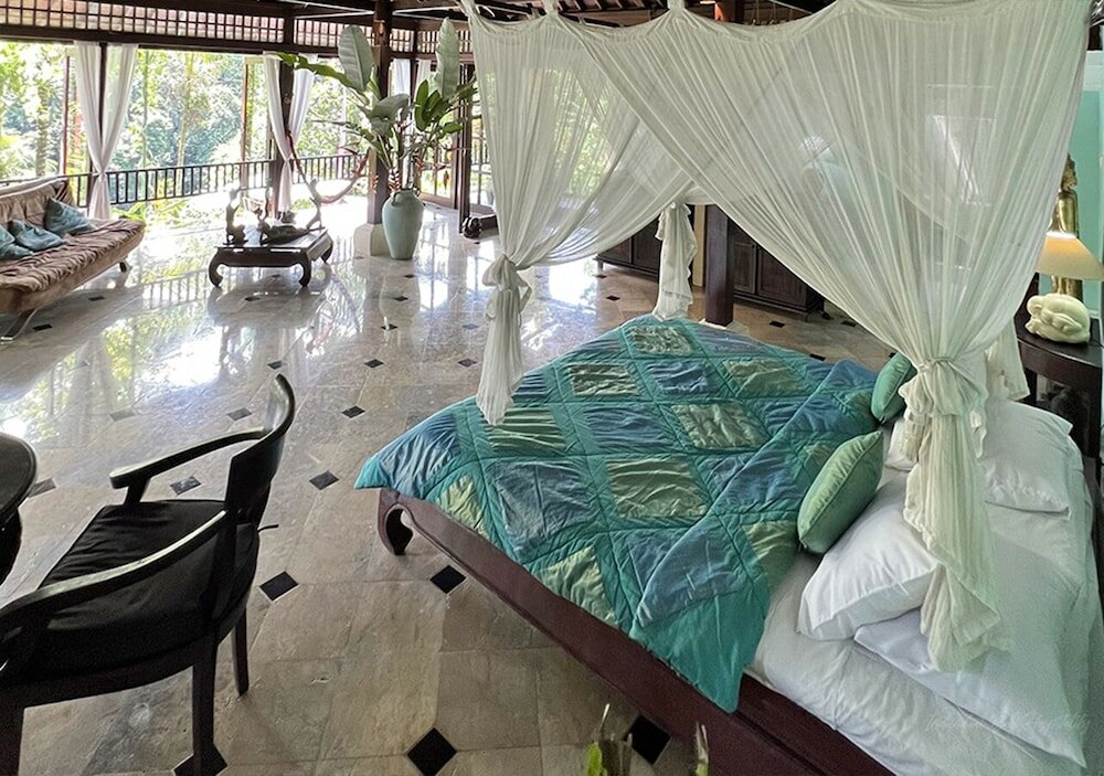 Фото The Mahogany Villa