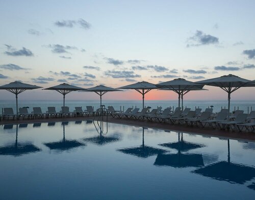 Гостиница Island Suites Hotel в Нетании