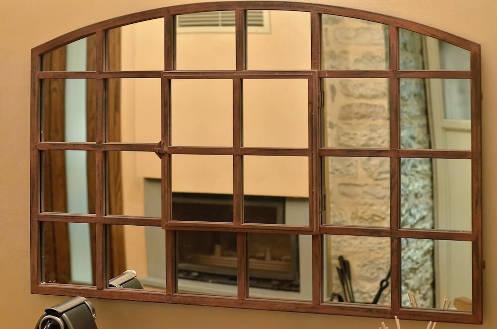 Фото Aithrio Guesthouse