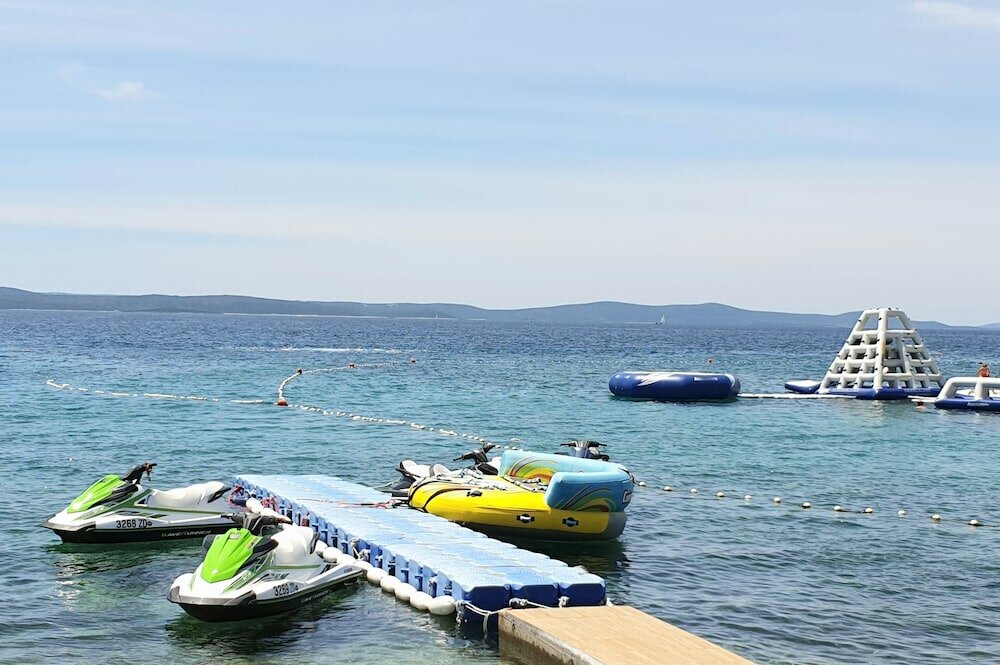 Фото Sunnyside Apartments Petrčane