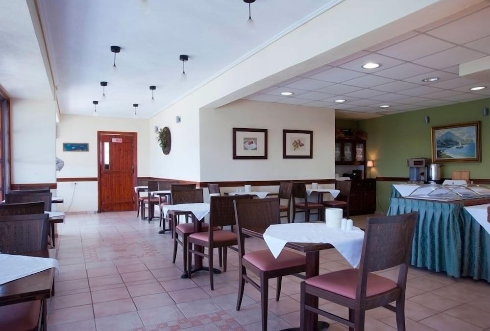 Фото Daphne Hotel