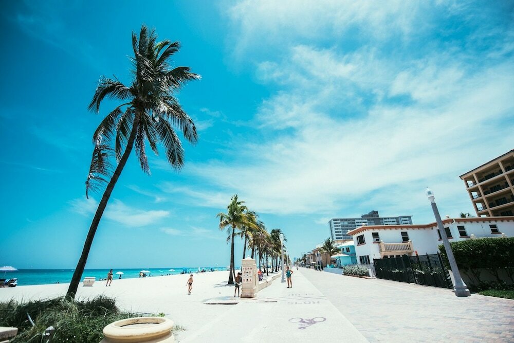 Фото Апарт-отель Ocean Drive Villas