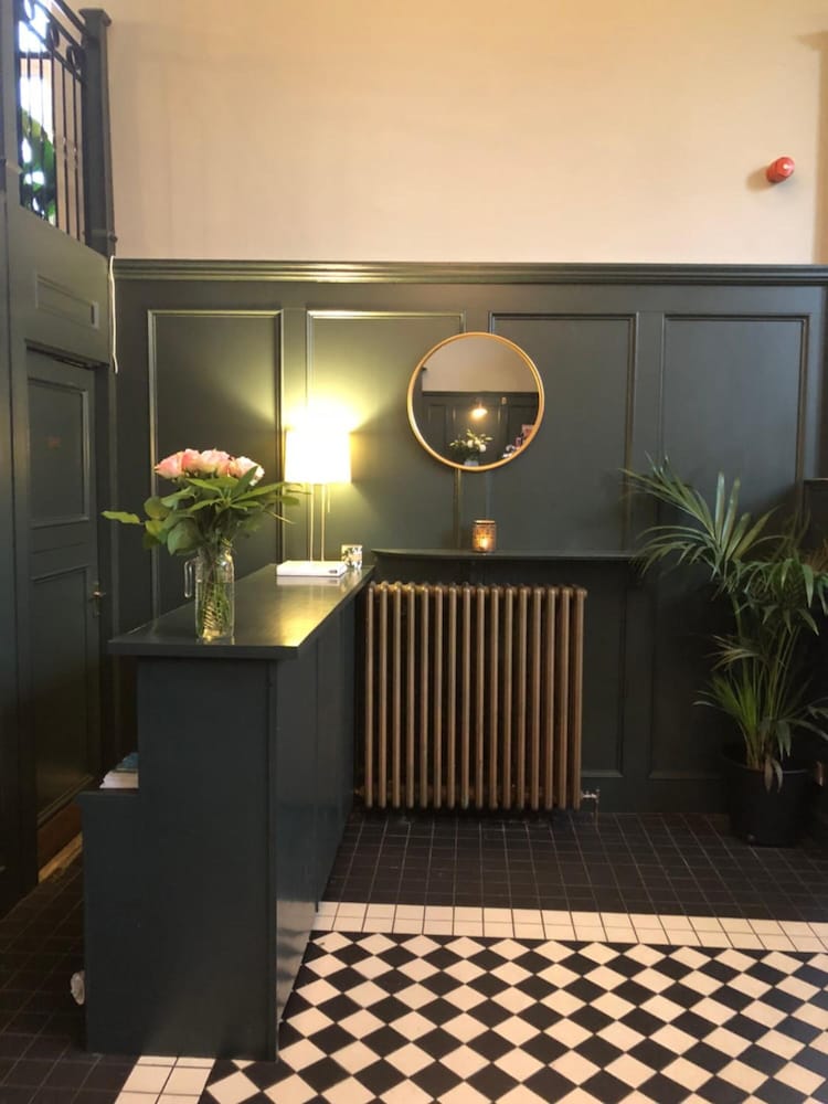 Фото Cathedral House Hotel