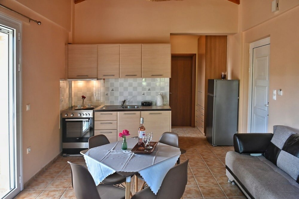 Фото Lagouvardos Apartments