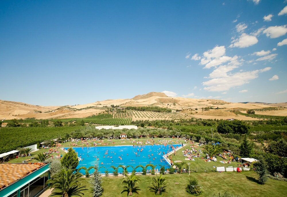 Фото Hotel Villa Giatra