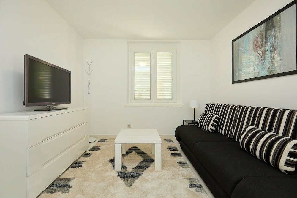 Фото Hedera Estate, Villa Hedera III