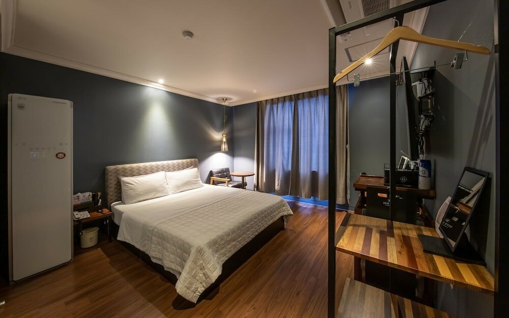 Фото Brown Dot Gimhae Eobang