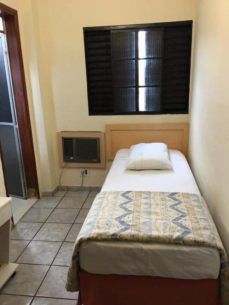 Фото Hotel Colonial