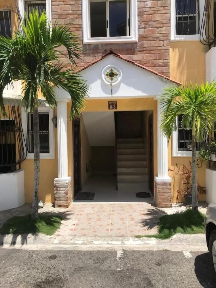 Фото Residencial Gutierrez country