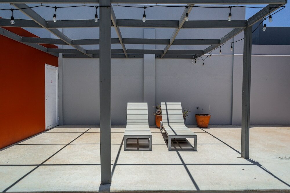 Фото Stunning Modern Home, Near Beaches Full Ac