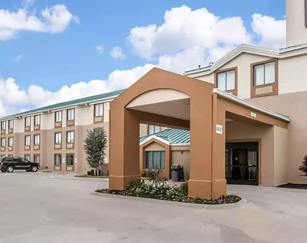 Фото The Douillet by Demeure Hotels