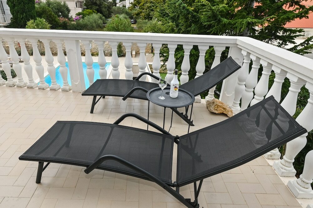 Фото Seagull Apartments & Studios