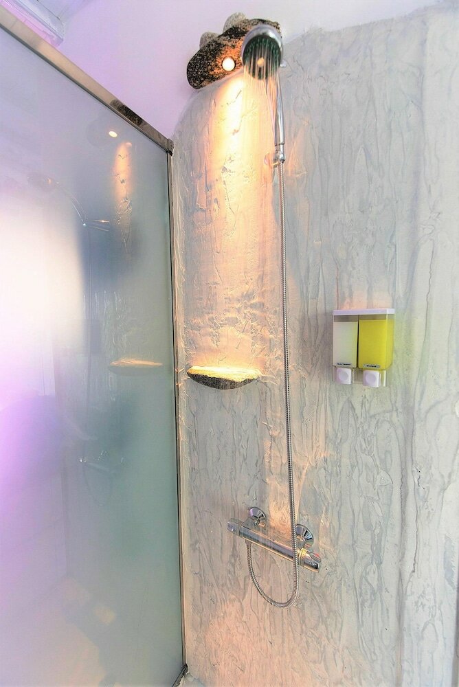 Фото Melesios Mykonos Town Studios