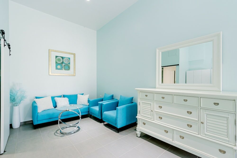 Фото Direct Ocean Front Villa With Private Pool + View! Boca Catalina Malmok!