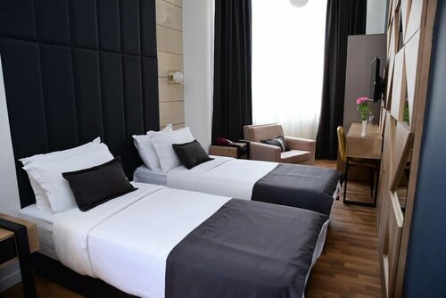 Гостиница Hotel Comfort в Тиране