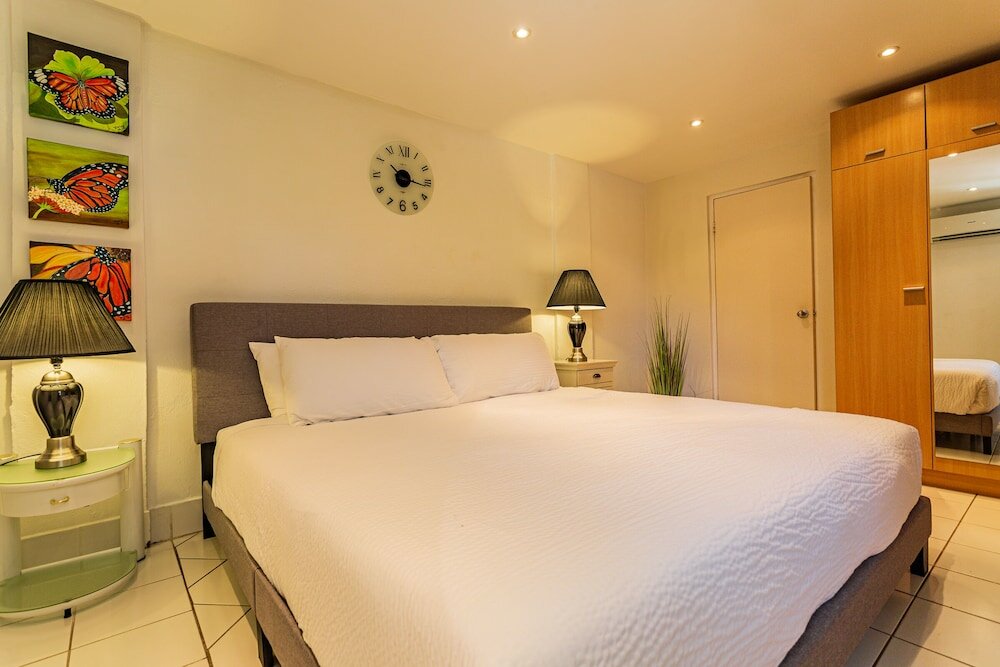 Фото Large Villa With View! Private Pool Free Utilities!