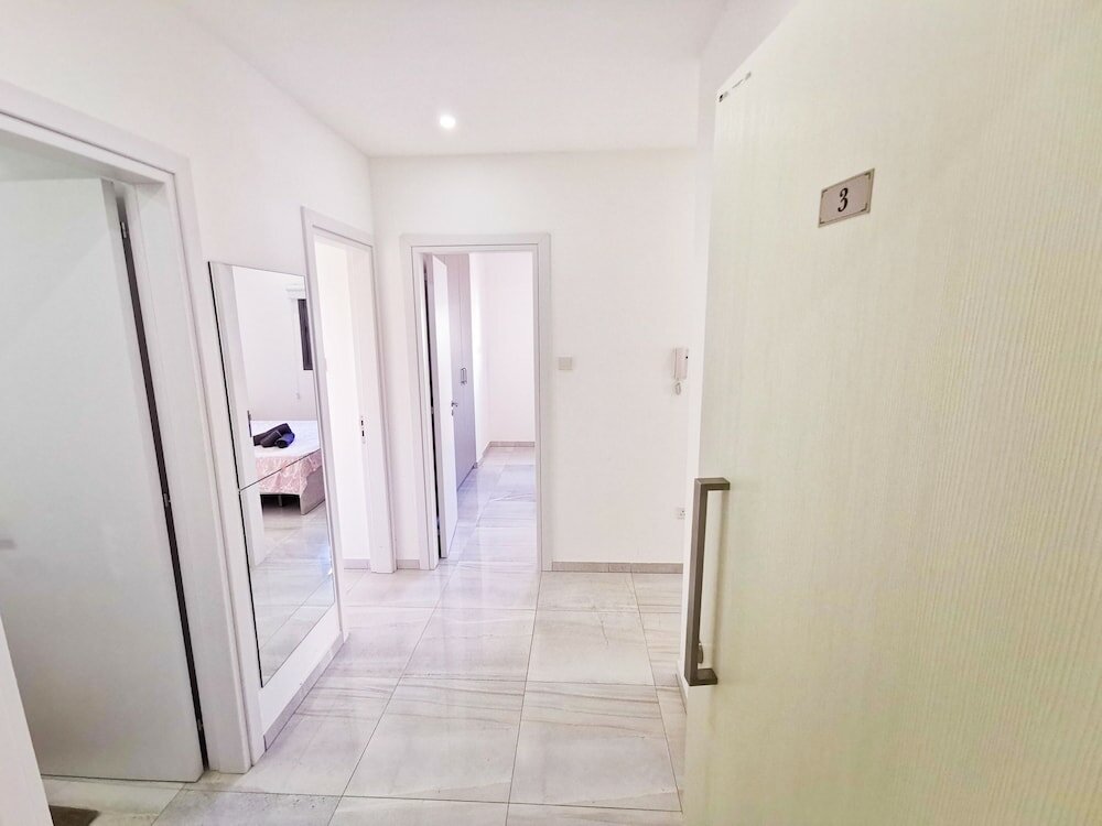 Фото Апартаменты Vasilo Court Seaview City