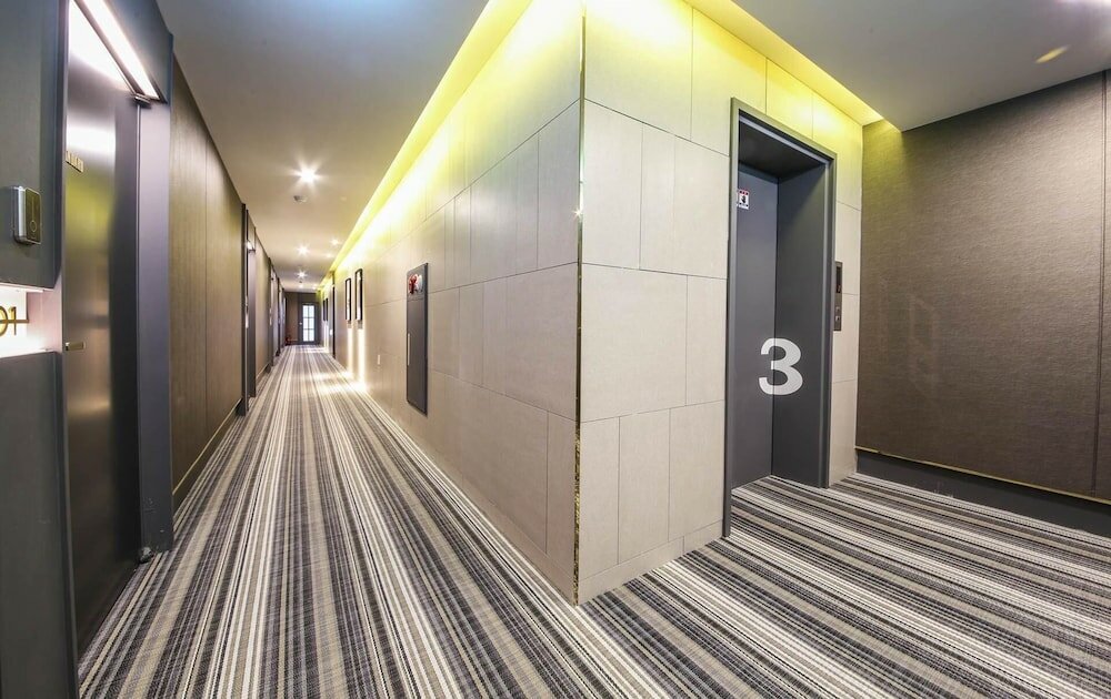 Фото Gupo Brown-Dot Hotel