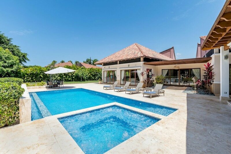 Гостиница Luxurious 5-bdr Villa at Casa de Campo With Pool Jacuzzi Games Hibachi Staff