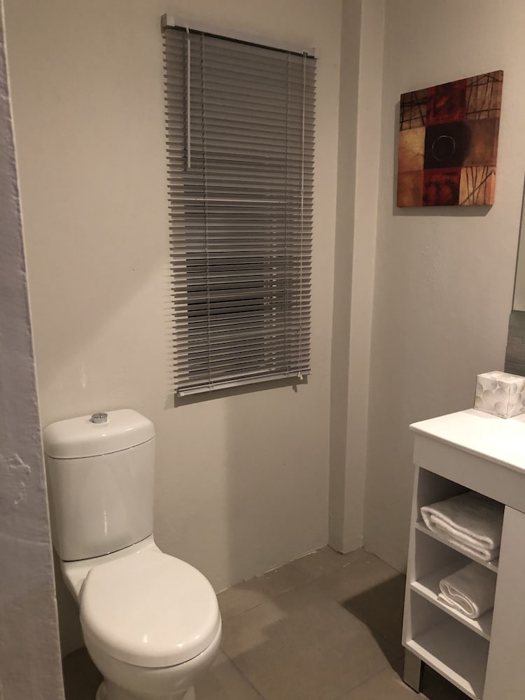 Фото 314 on Clark Guest House