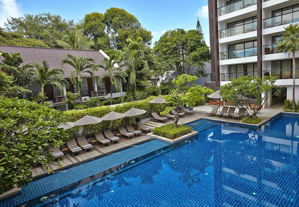 Фото Woodlands Suites Serviced Residences