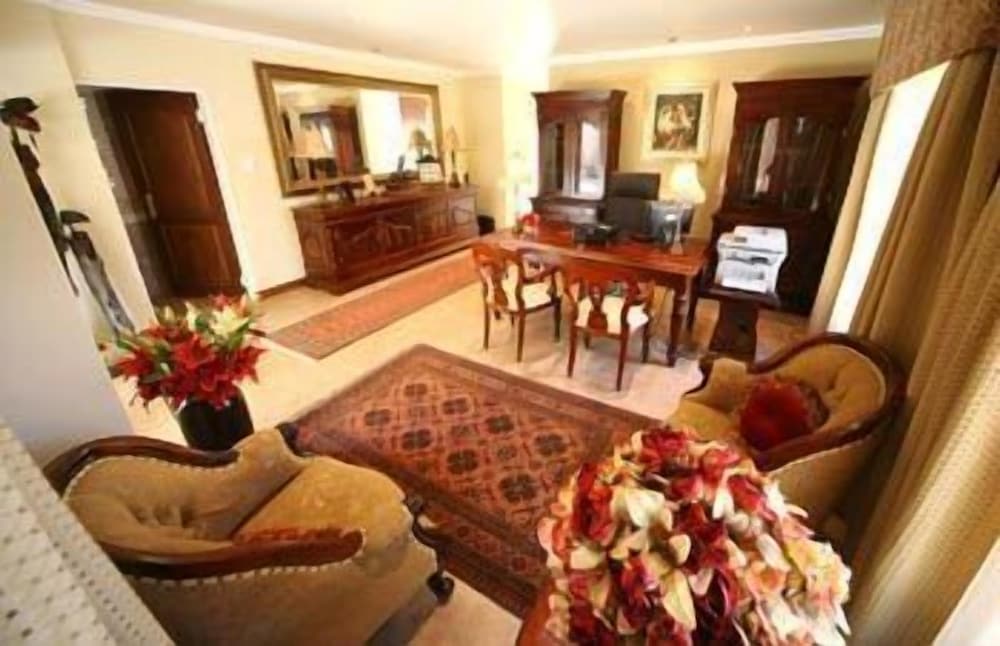 Фото Le Cozmo Guest House