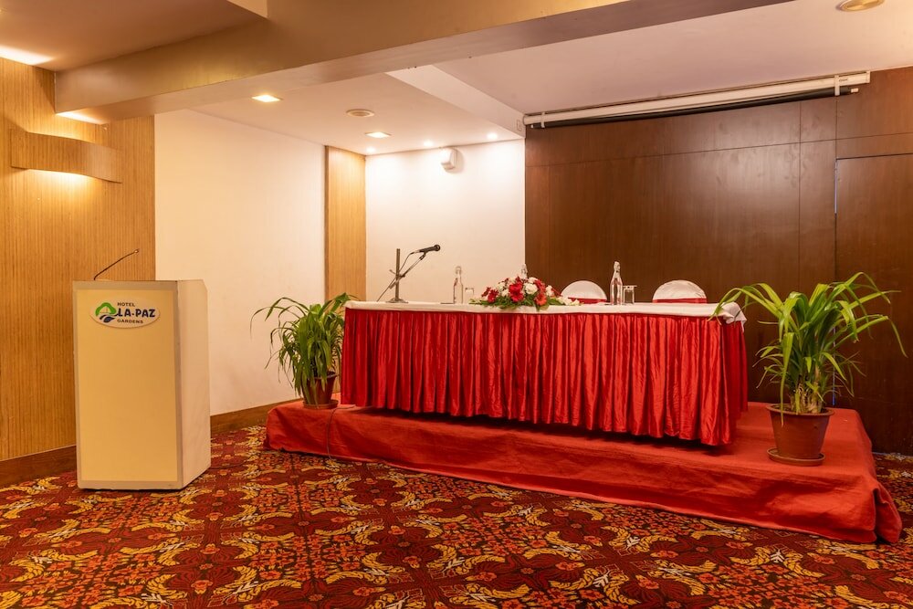 Фото La-Paz Gardens Beacon Hotel - Vasco da Gama Goa