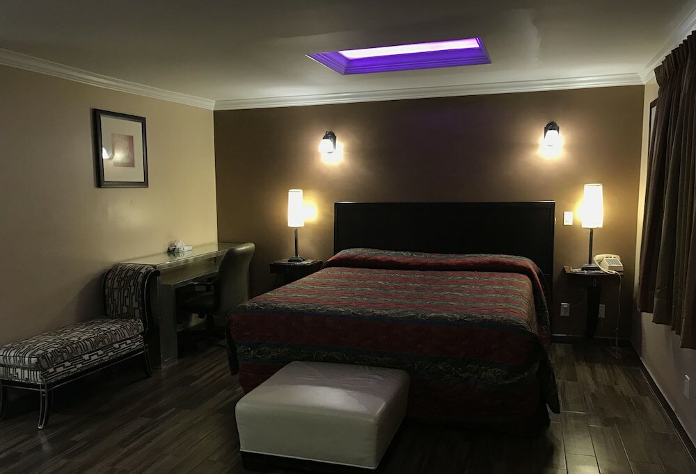 Фото Sky Palm Motel