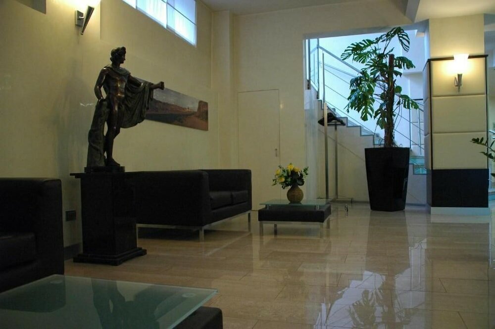 Фото Hotel Kristall