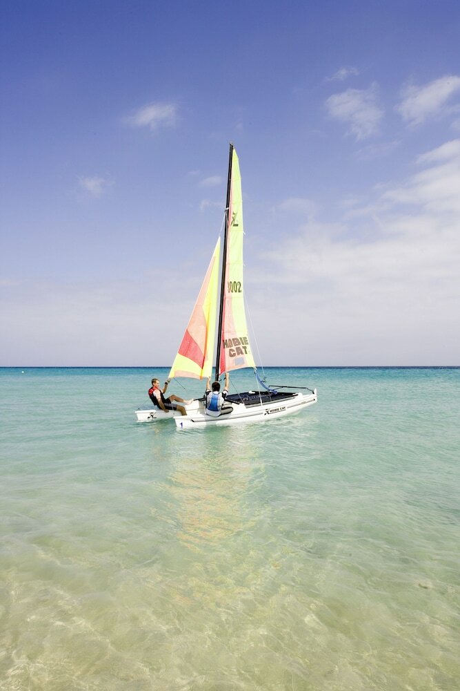 Фото Robinson Esquinzo Playa - All Inclusive