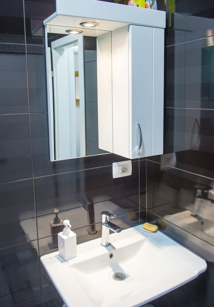 Фото Cozy apartment in Old Town with parking