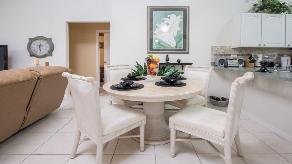 Фото Cristine's Seasons Vacation Home