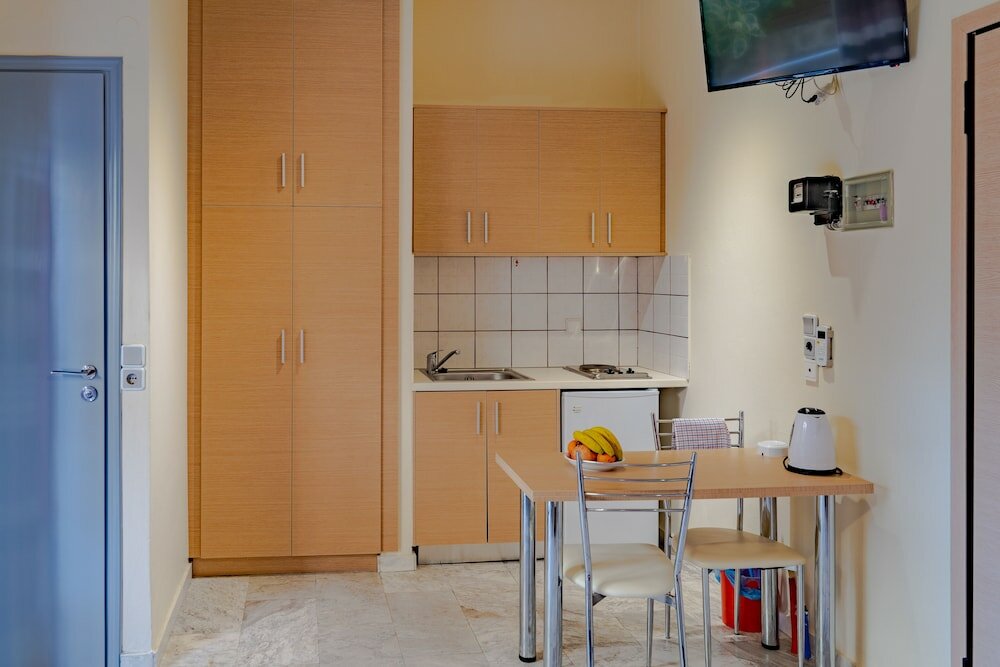 Фото Saint-Trope Studios