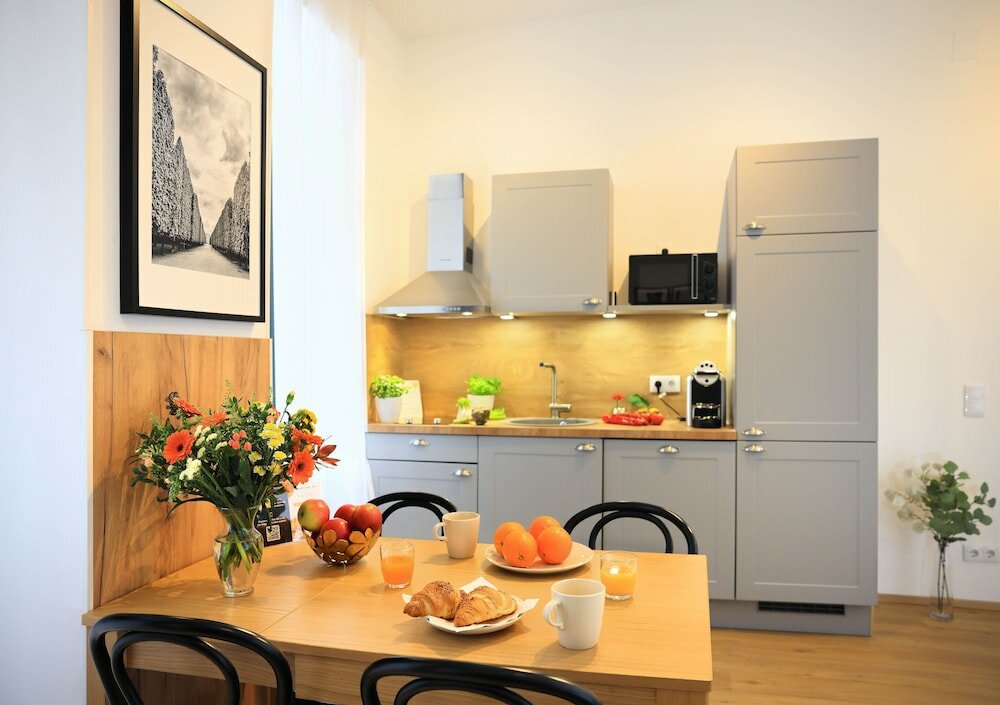 Фото Jimmy's Apartments Dandelion