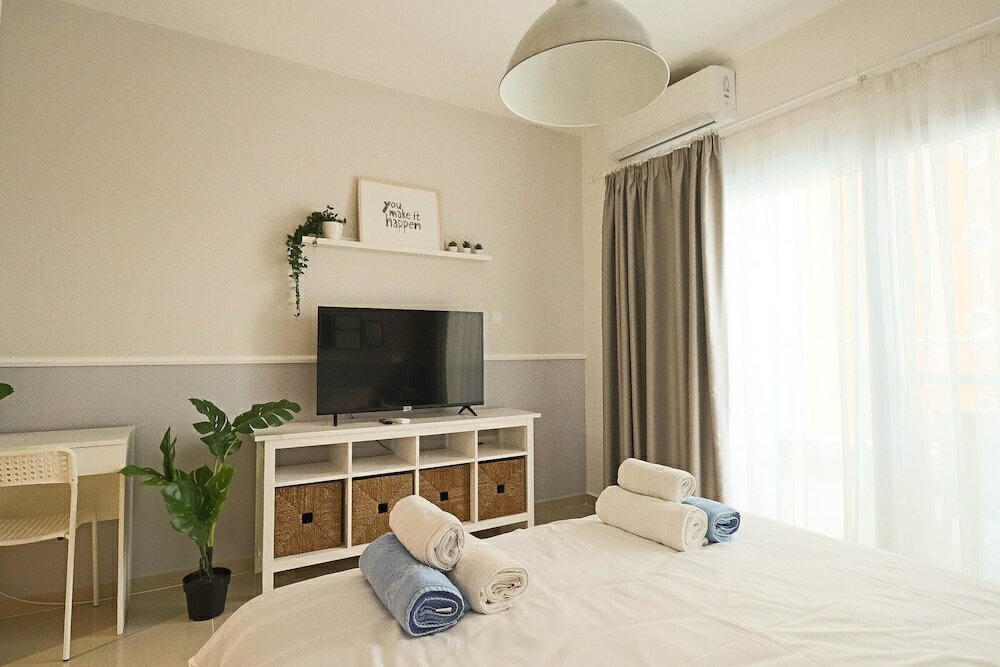 Фото Апартаменты Cornelius Pool