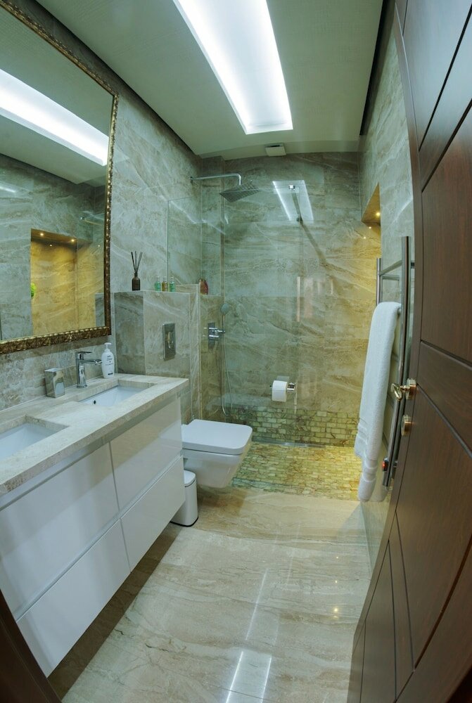 Фото Luxury Apartment Eqanimity