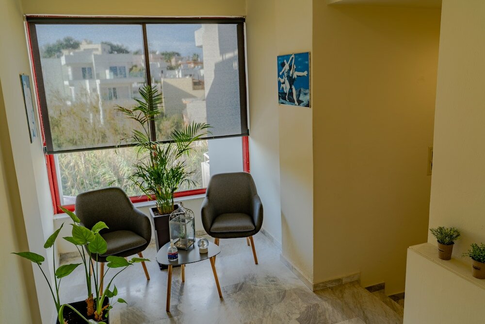 Фото Saint-Trope Studios