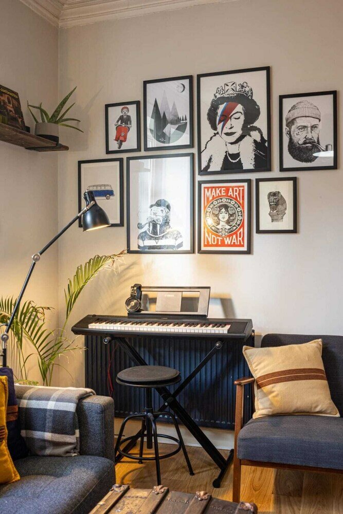 Фото Modern and Jazzy 2 Bedroom House in Edinburgh