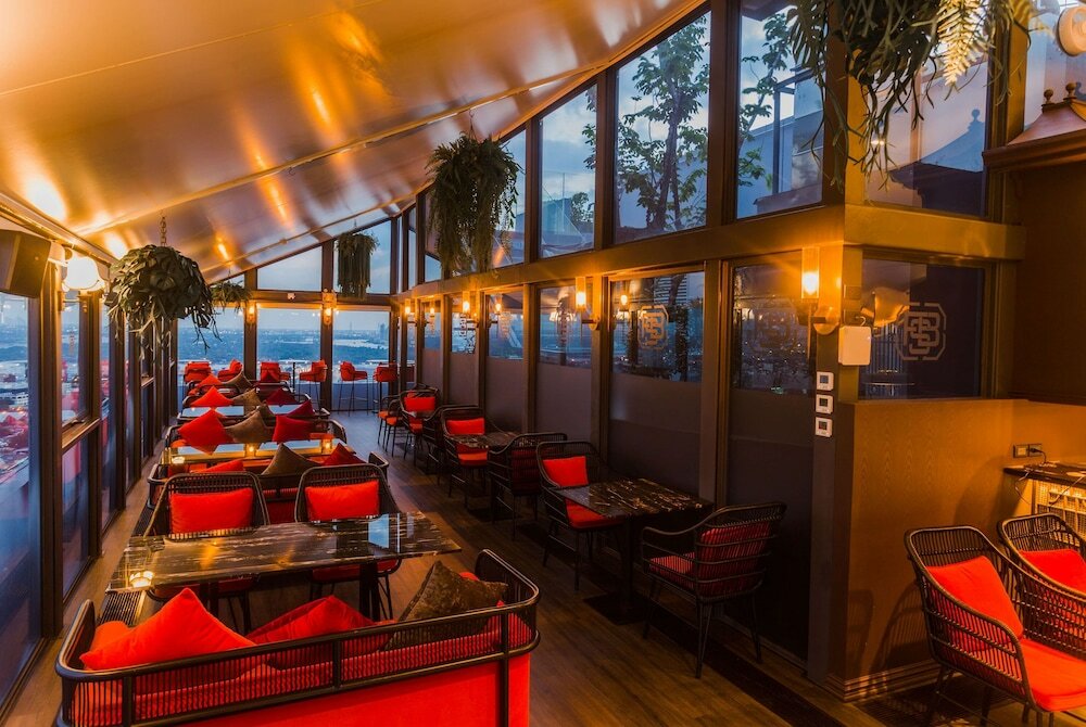 Фото Wyndham Bangkok Queen Convention Centre