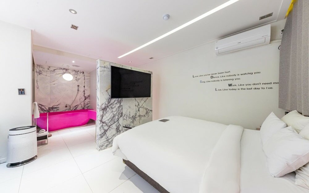 Фото Daejeon Yuseong Bergen Hotel