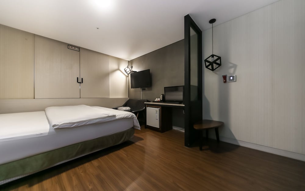 Фото Changwon Sangnam-dong U