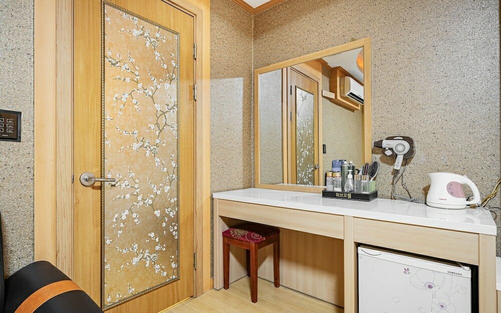 Фото Suwon Herb Motel