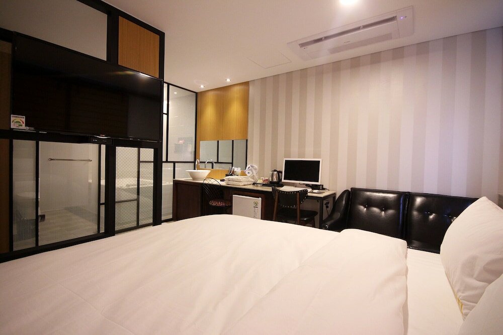 Фото Changwon Sangnam-dong U