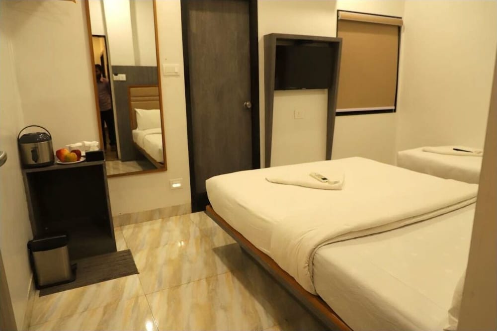 Фото Hotel Urban